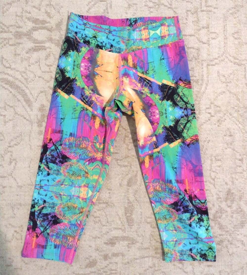 Donajo Leggings Womens sz 1 S Multicolor Psychedelic Print Cropped Workout Yoga